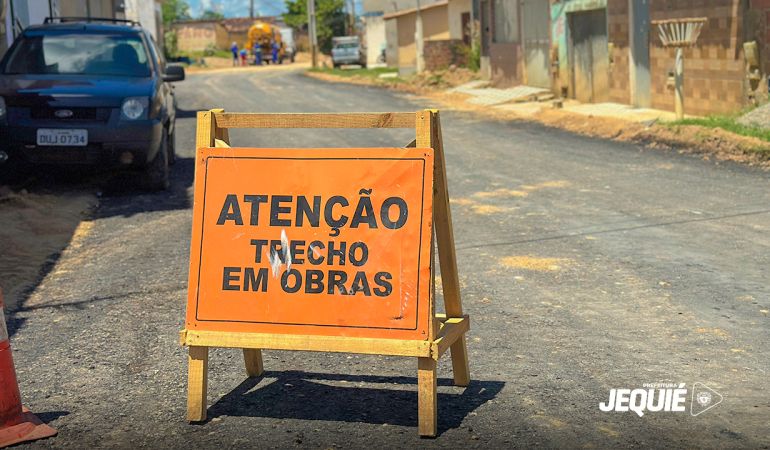 Prefeitura de Jequié segue avançando com obras de pavimentação e contempla novas vias públicas da Cidade Nova e Brasil Novo
