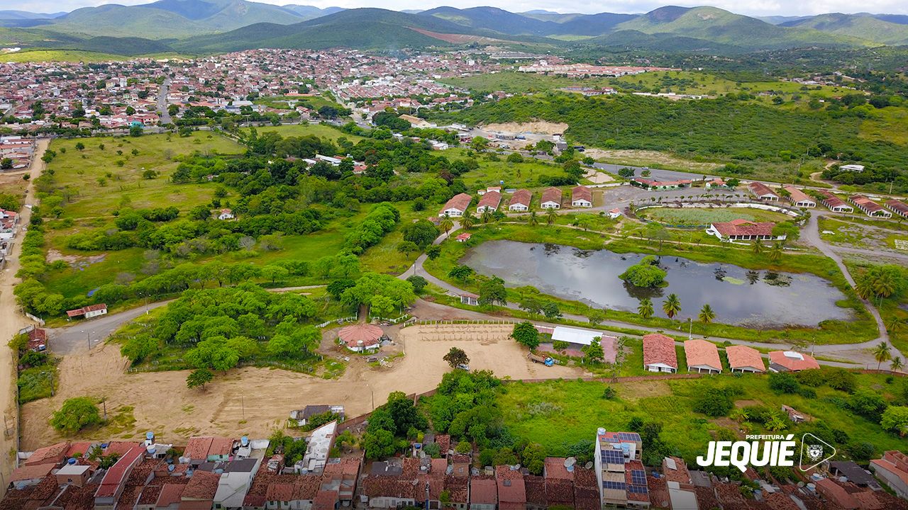 Prefeitura de Jequié e Sindicato Rural investem na manutenção do Parque de Exposições
