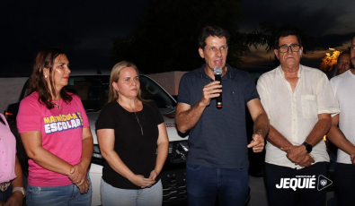 Prefeito de Jequié entrega novos veículos para a Educação e Desenvolvimento Social, ampliando a frota municipal
