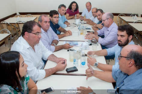 Prefeito de Jequié participa de almoço para discutir Plano Estratégico de Desenvolvimento Econômico