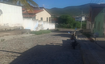 Contratação de empresa especializada para execução de pavimentação de diversas ruas da zona urbana do município de Jequié