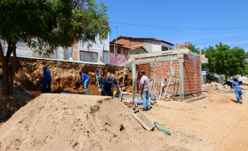 PRAÇA - Construção da Praça da Avenida Nazaré