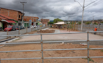 PRAÇA - Contratação de empresa especializada na requalificação da Praça do Km3