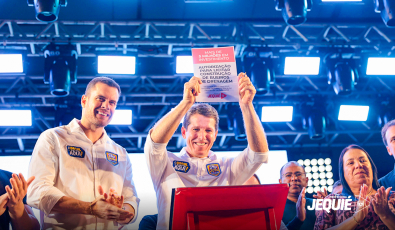 Prefeito de Jequié anuncia investimentos de cerca de R$ 100 milhões durante abertura do São João na Vila Junina