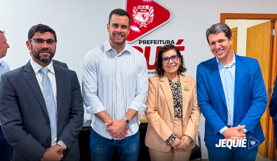 Prefeito de Jequié sanciona lei que prioriza adolescentes acolhidos em programas de estágio no município
