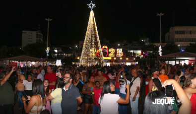 Prefeitura de Jequié inaugura maior projeto de decoração de Natal da história da cidade