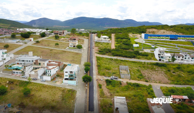 Prefeitura de Jequié inicia pavimentação asfáltica no Loteamento Raio de Luz, no São Judas Tadeu