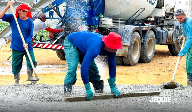 Prefeitura de Jequié intensifica obras de pavimentação e beneficia novas ruas do Loteamento Água Branca e Loteamento Sol Nascente
