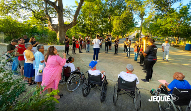 Prefeitura de Jequié promove concerto natalino para pessoas idosas da Fundação Leur Brito