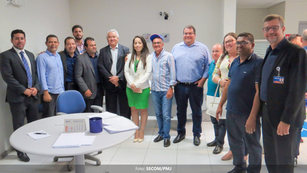 Prefeitura de Jequié assina novos convênios com a Caixa Econômica Federal