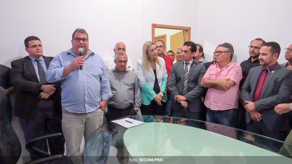 Novos secretários municipais tomam posse | Prefeitura Municipal de Jequié
