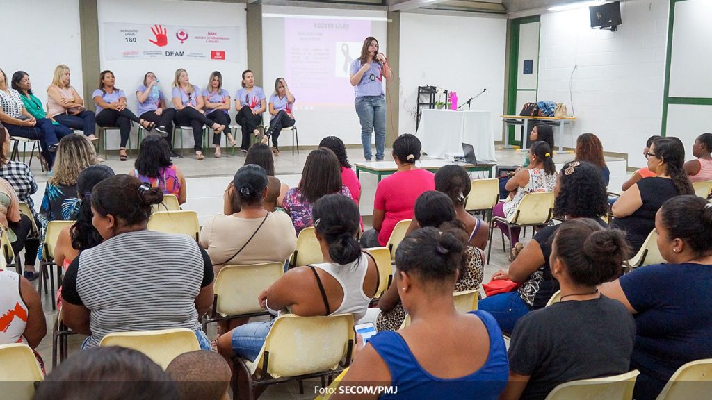 Prefeitura de Jequié e Delegacia Especializada no Atendimento à Mulher realizam diálogo sobre violência contra a mulher