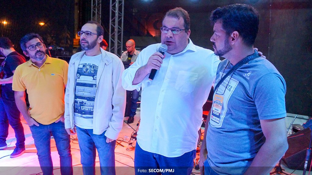 Encontro Nacional de Motociclistas agita público na Praça da Bandeira
