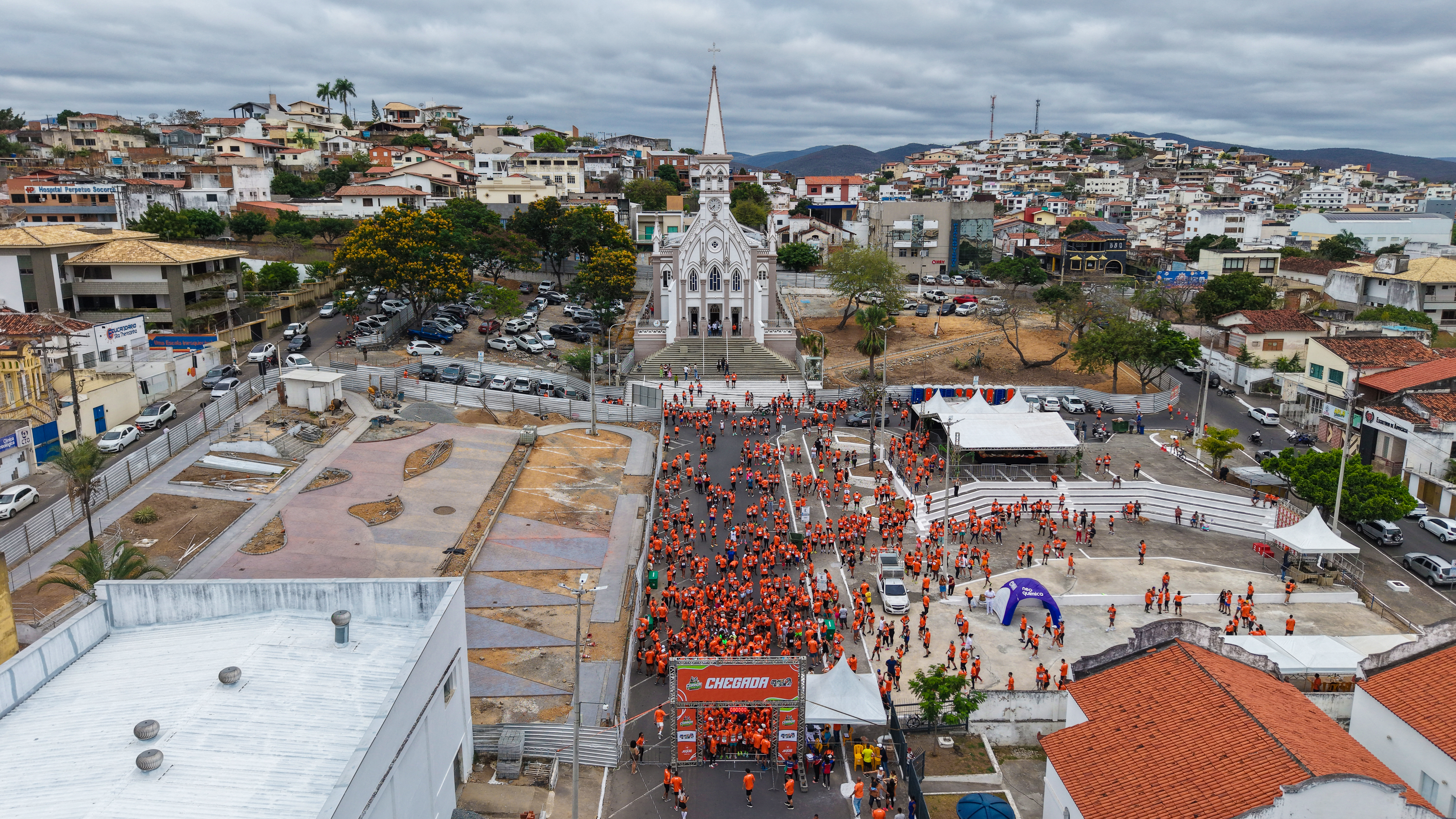 Com participação de cerca de mil atletas, Prefeitura de Jequié promove Meia-Maratona, Corrida e Caminhada Jequié 128 anos