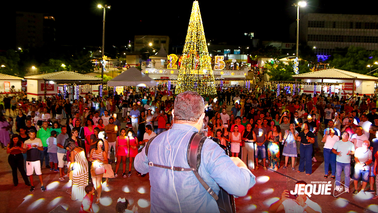 Com shows religiosos e música popular Prefeitura de Jequié inicia programação festiva do Natal 2025