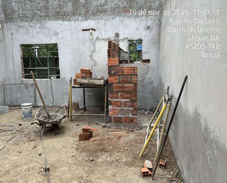 CONTRATAÇÃO DE EMPRESA ESPECIALIZADA PARA RETOMADA DA EXECUÇÃO DE SERVIÇO DE CONSTRUÇÃO DA CRECHE COM 10 SALAS, NO BAIRRO CACHOEIRINHA