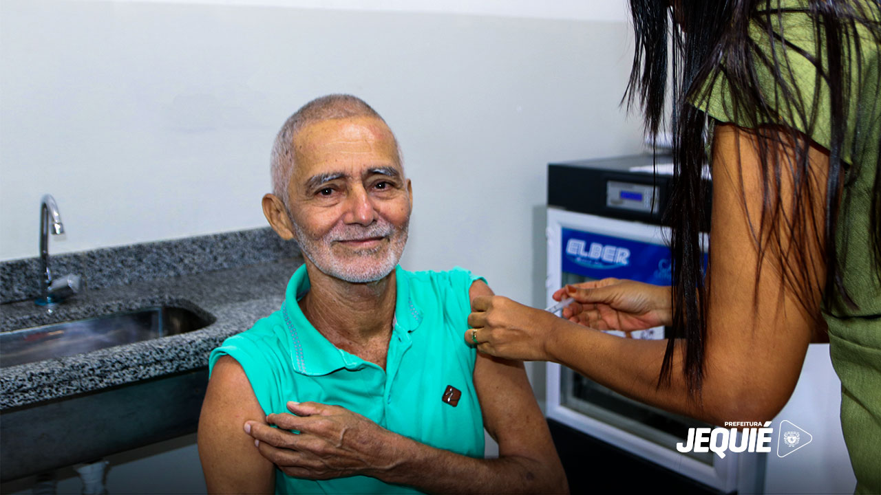 Em mobilização de vacinação contra a gripe, Prefeitura de Jequié aplica mais de 3.600 doses e inicia campanha no município
