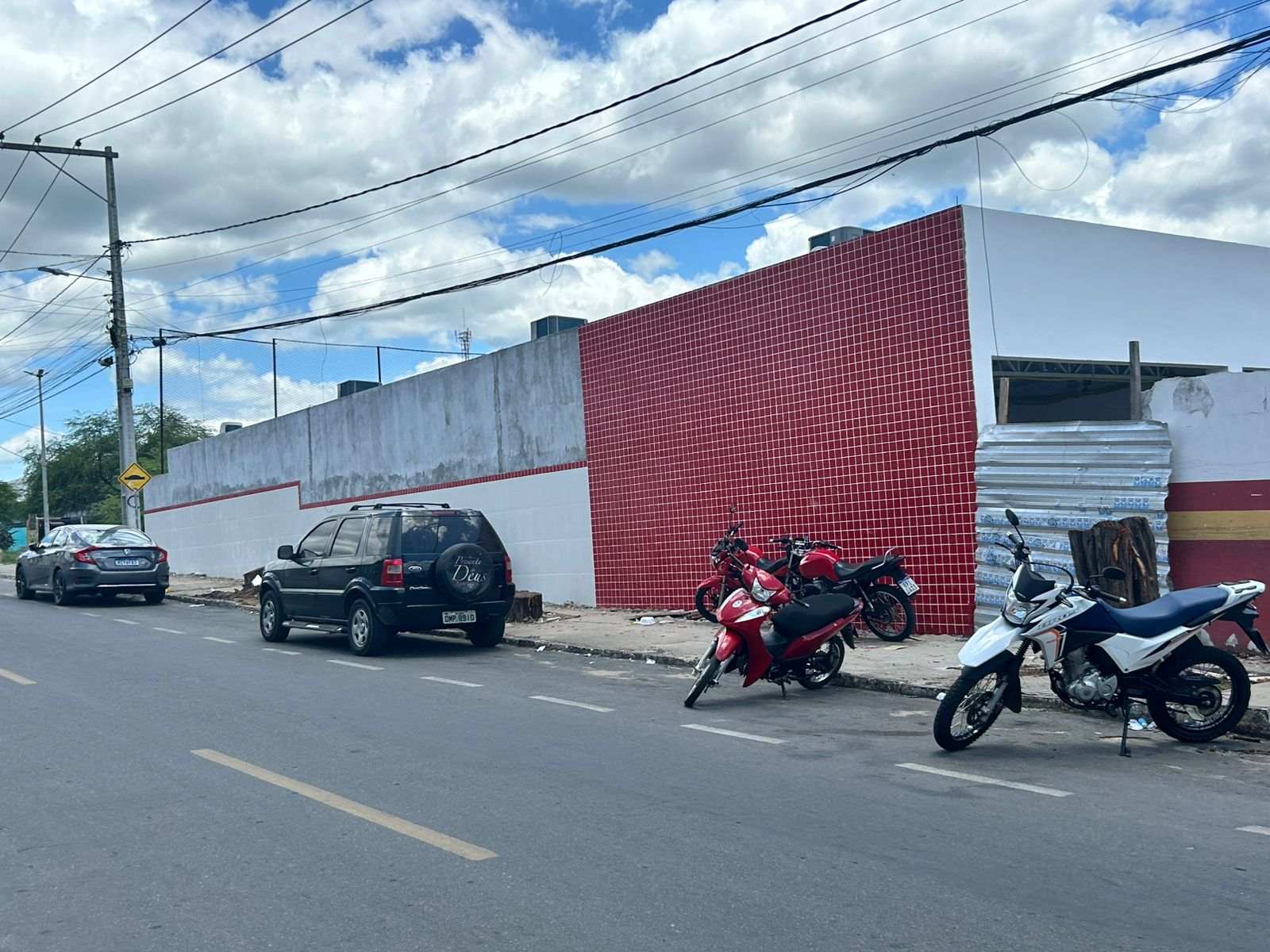 ESCOLA: Reforma da Escola Municipal Presidente Médici
