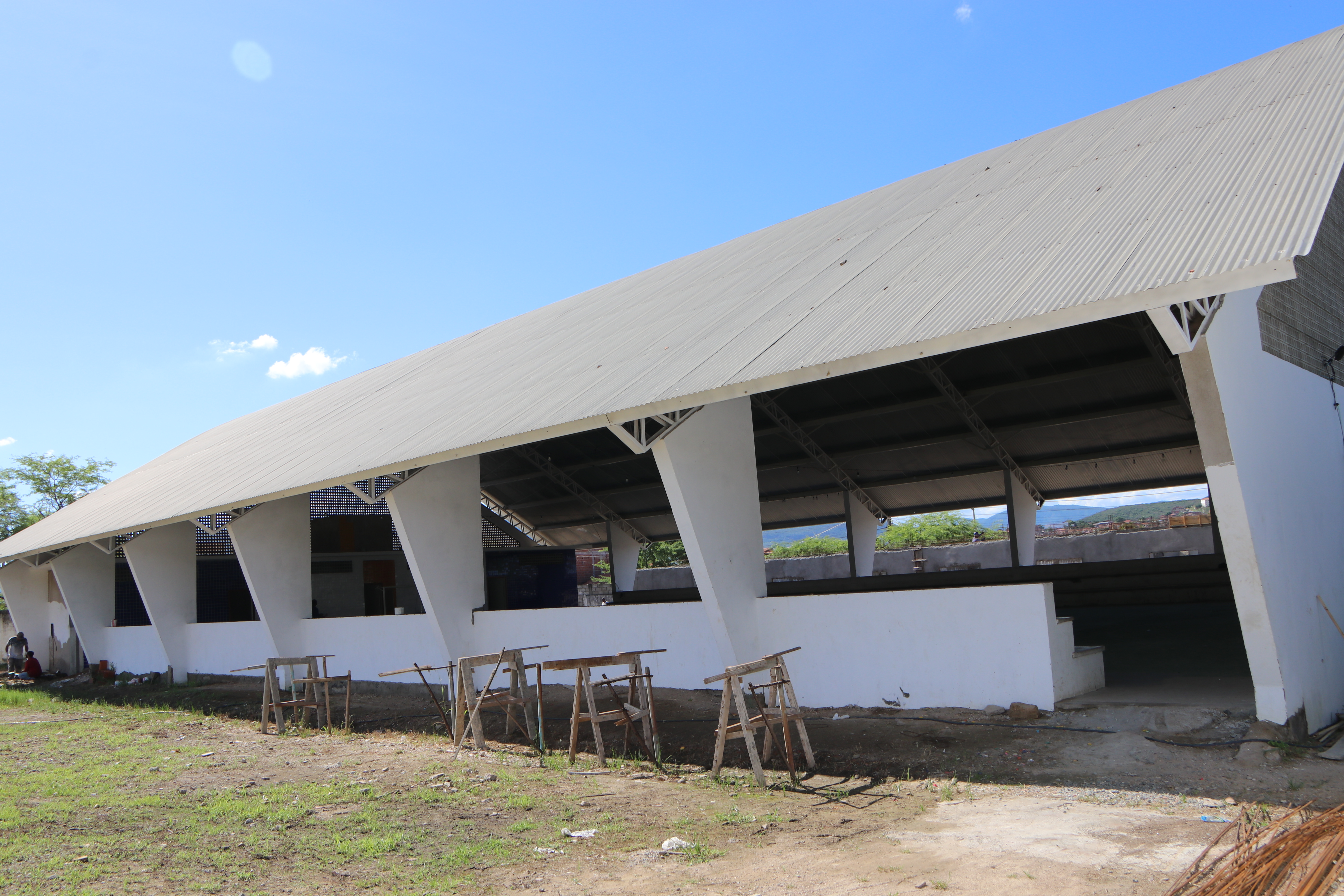 OBRA: Reforma da Quadra do Colégio Nossa Senhora da Luz, no Bairro Km 3