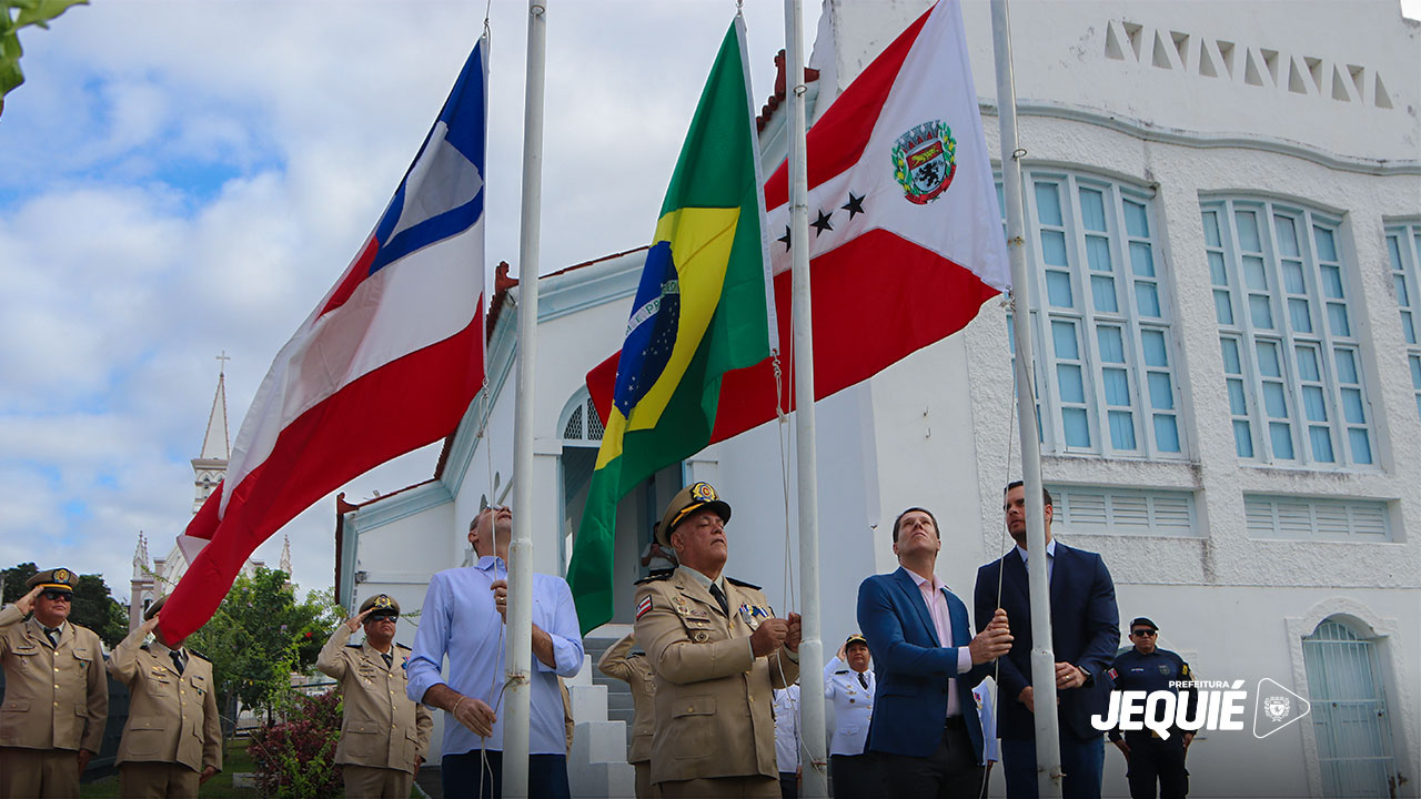 Prefeitura de Jequié celebra o 7 de Setembro com desfile cívico-militar na Avenida Rio Branco