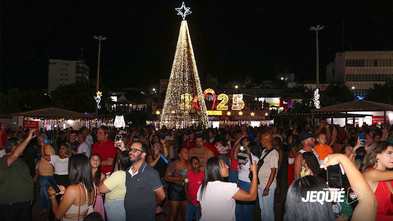 Prefeitura de Jequié inaugura maior projeto de decoração de Natal da história da cidade