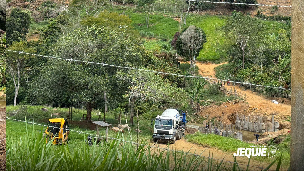 Prefeitura de Jequié inicia construção de ponte rural em concreto usinado na região do Rio do Mutum