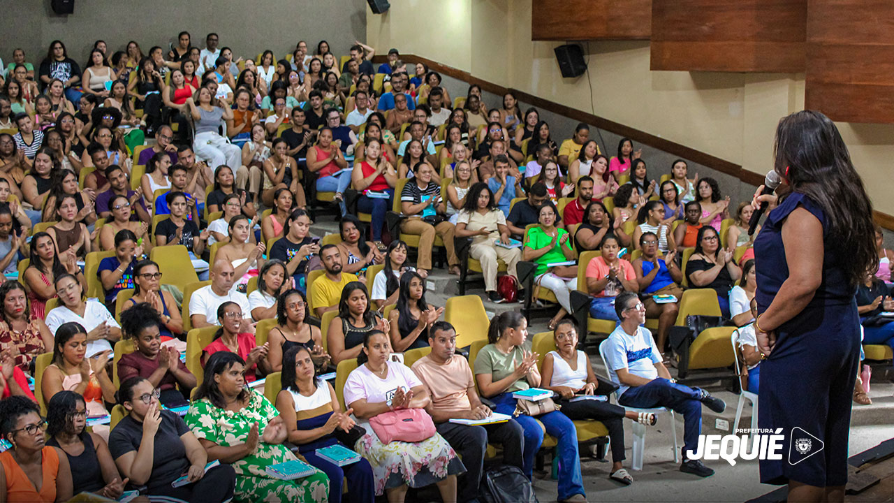 Prefeitura de Jequié promove mais uma etapa da formação para profissionais de apoio da Educação Especial