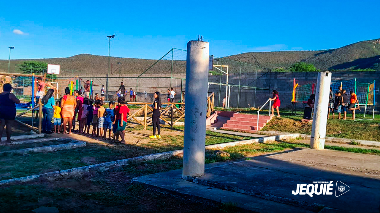 Prefeitura de Jequié promove Projeto Ruas de Lazer e leva atividades esportivas e ações de integração aos jovens do Residencial Vida Jequié